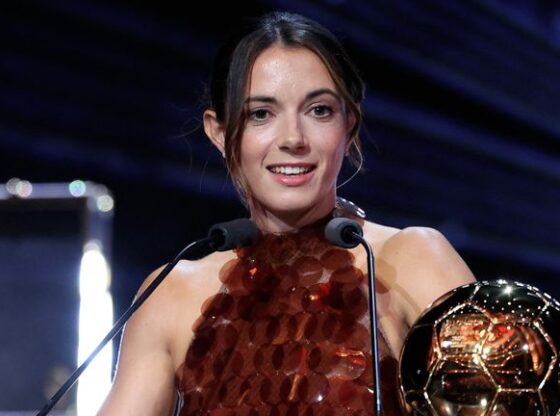 Barcelona's Spanish midfielder and Ballon d...Or 2024 winner Aitana Bonmati reacts after receiving the Woman Ballon d'Or award during the 2025 Ballon d'Or France Football award ceremony at the Theatre du Chatelet in Paris on September 22, 2025. (Photo by Franck FIFE / AFP)