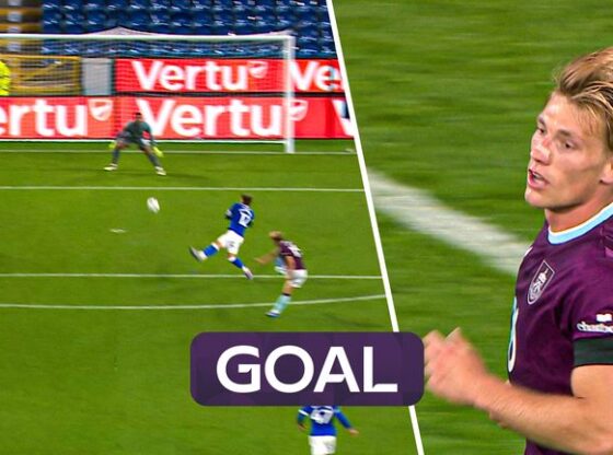 Flemming goal v Cardiff