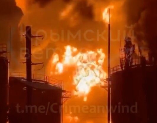 Fires engulfing the biggest oil depot in Feodosia in Crimea.