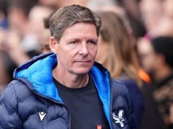 Oliver Glasner before Crystal Palace vs Liverpool