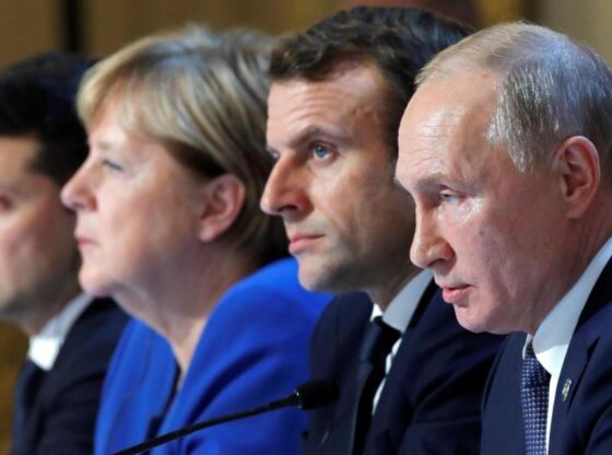 Zelenski, Merkel, Macron and Putin, after a meeting in Paris in 2019.