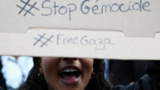 Manifestation in Paris in solidarity with the Global Sumud and Gaza flotilla.