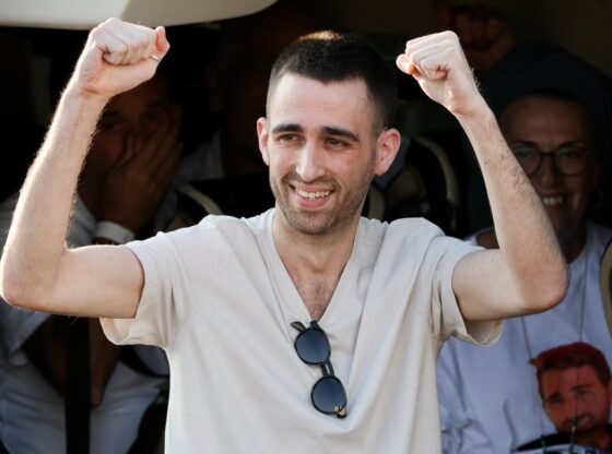 Hostages-prisoners swap deal between Hamas and Israel