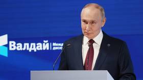Relax, sleep well – Putin to the EU