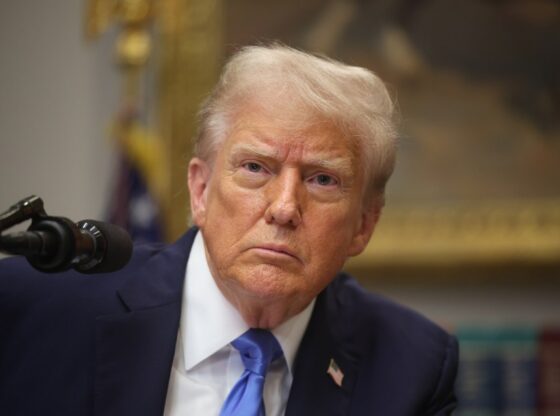 United States President Donald J. Trump answered questions from reporters in the Roosevelt Room of the White House after announcing concerns about a potential link between acetaminophen and autism. The remarks sparked immediate public and medical attention during his September 22, 2025, briefing. Pictured: donald j trump Ref: BLU_S8545966 220925 NON-EXCLUSIVE Picture by: Ron Sachs/CNP / SplashNews.com Splash News and Pictures USA: 310-525-5808 UK: 020 8126 1009 eamteam@shutterstock.com World Rights, No France Rights