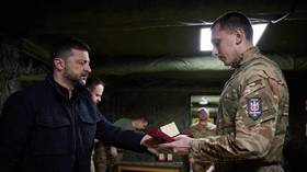 Zelensky tours neo-Nazi units (VIDEOS)