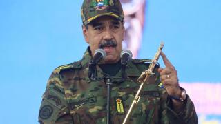 The president of Venezuela, Nicolás Maduro, speaks holding the Sword of Peru.