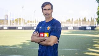Fernando Martín, coach of Valencia women's B
